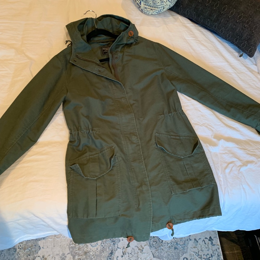ARMY GREEN JACKET
